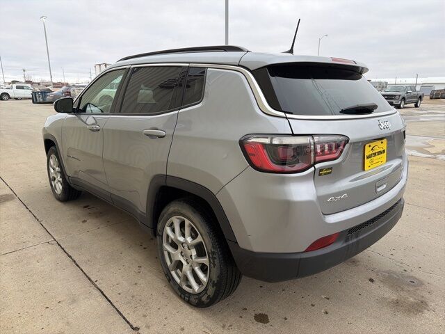 2022 Jeep Compass Latitude Lux Watertown SD