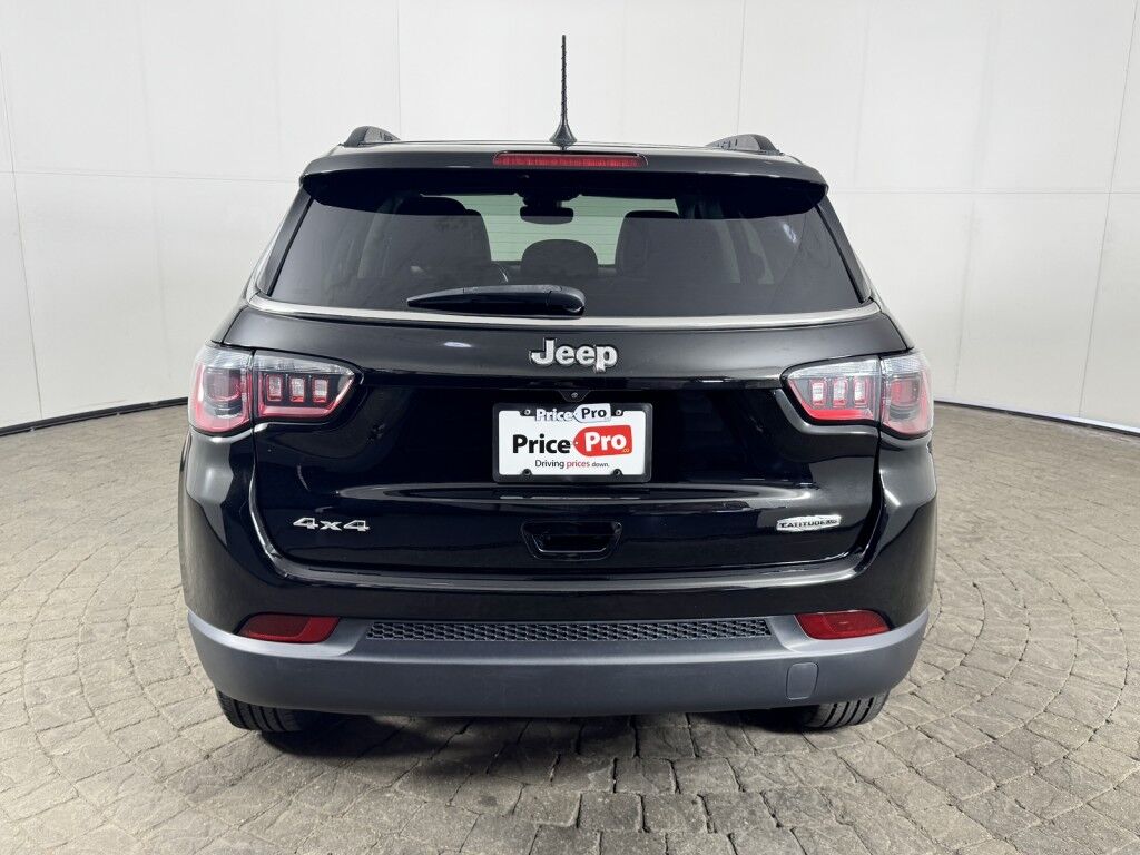2022 Jeep Compass Latitude Lux w/Sun & Sound/Leather Maumee OH
