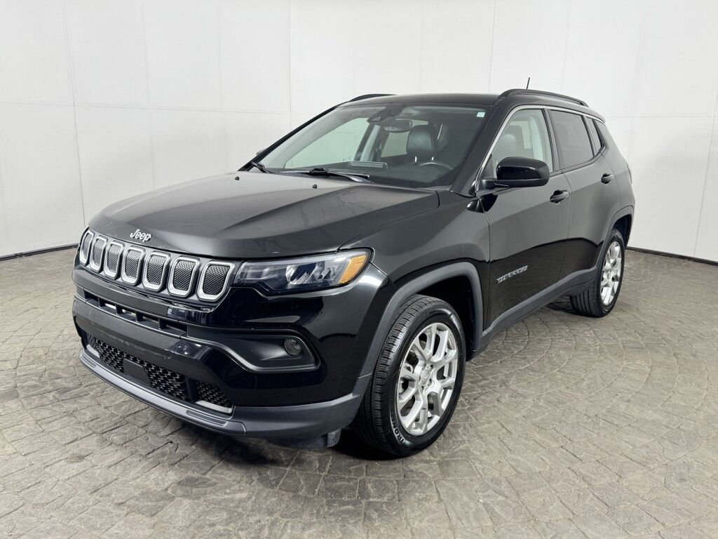 2022 Jeep Compass Latitude Lux w/Sun & Sound/Leather Maumee OH