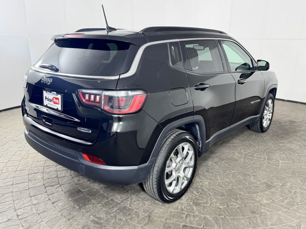 2022 Jeep Compass Latitude Lux w/Sun & Sound/Leather Maumee OH