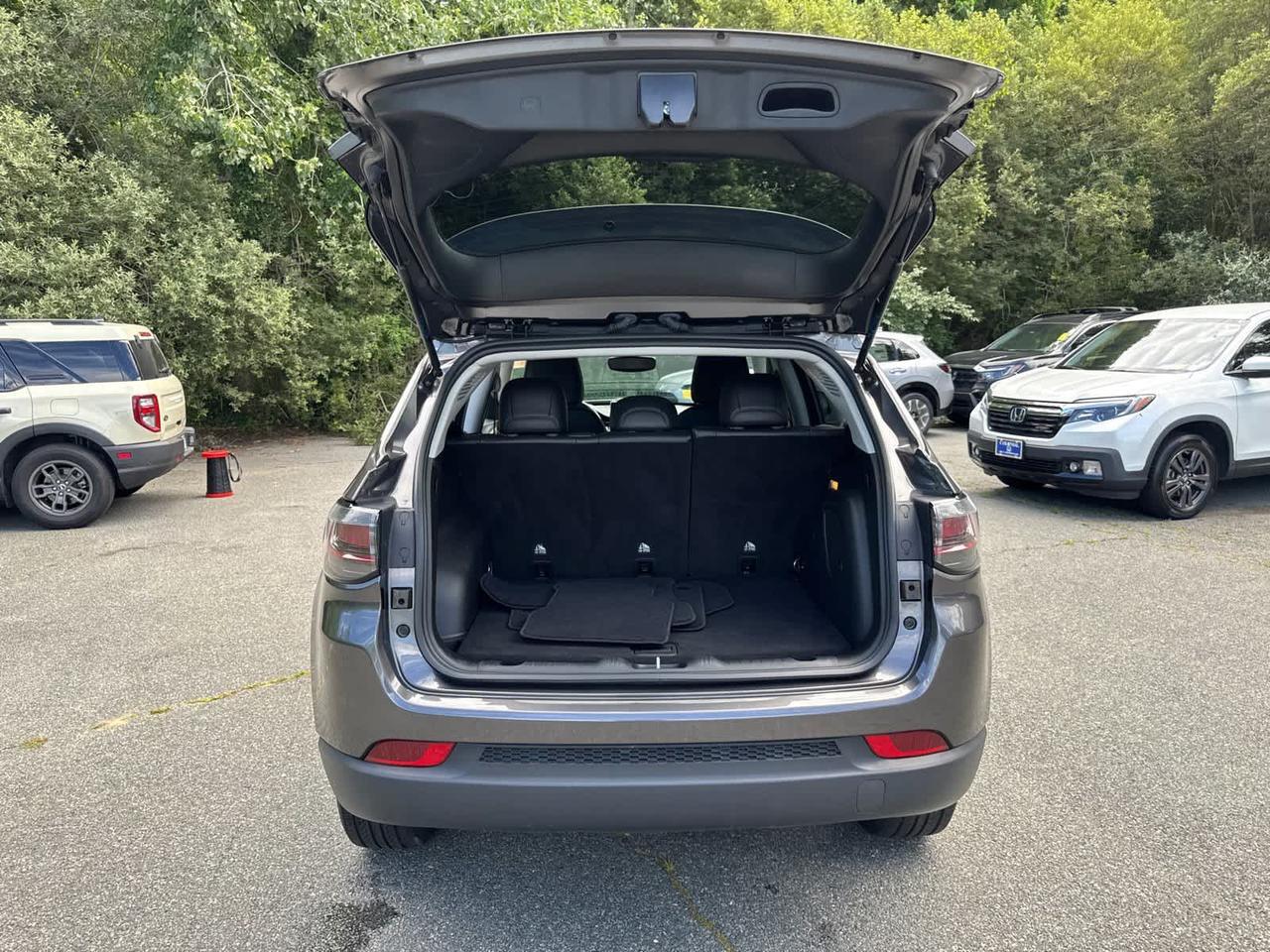 2022 Jeep Compass Latitude Lux Dartmouth MA