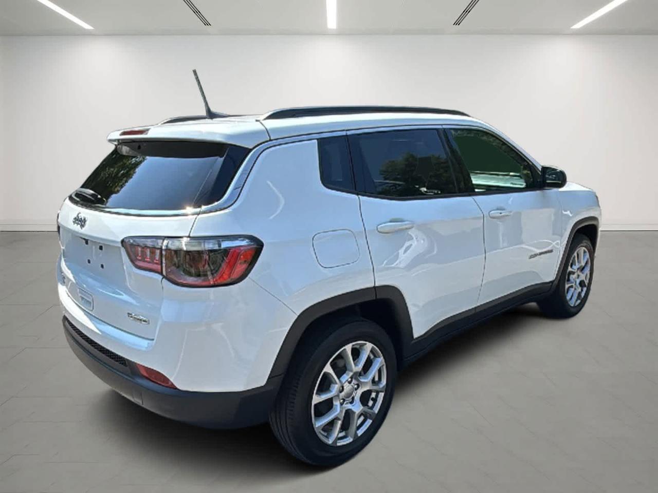 2022 Jeep Compass Latitude Lux Hudson MA