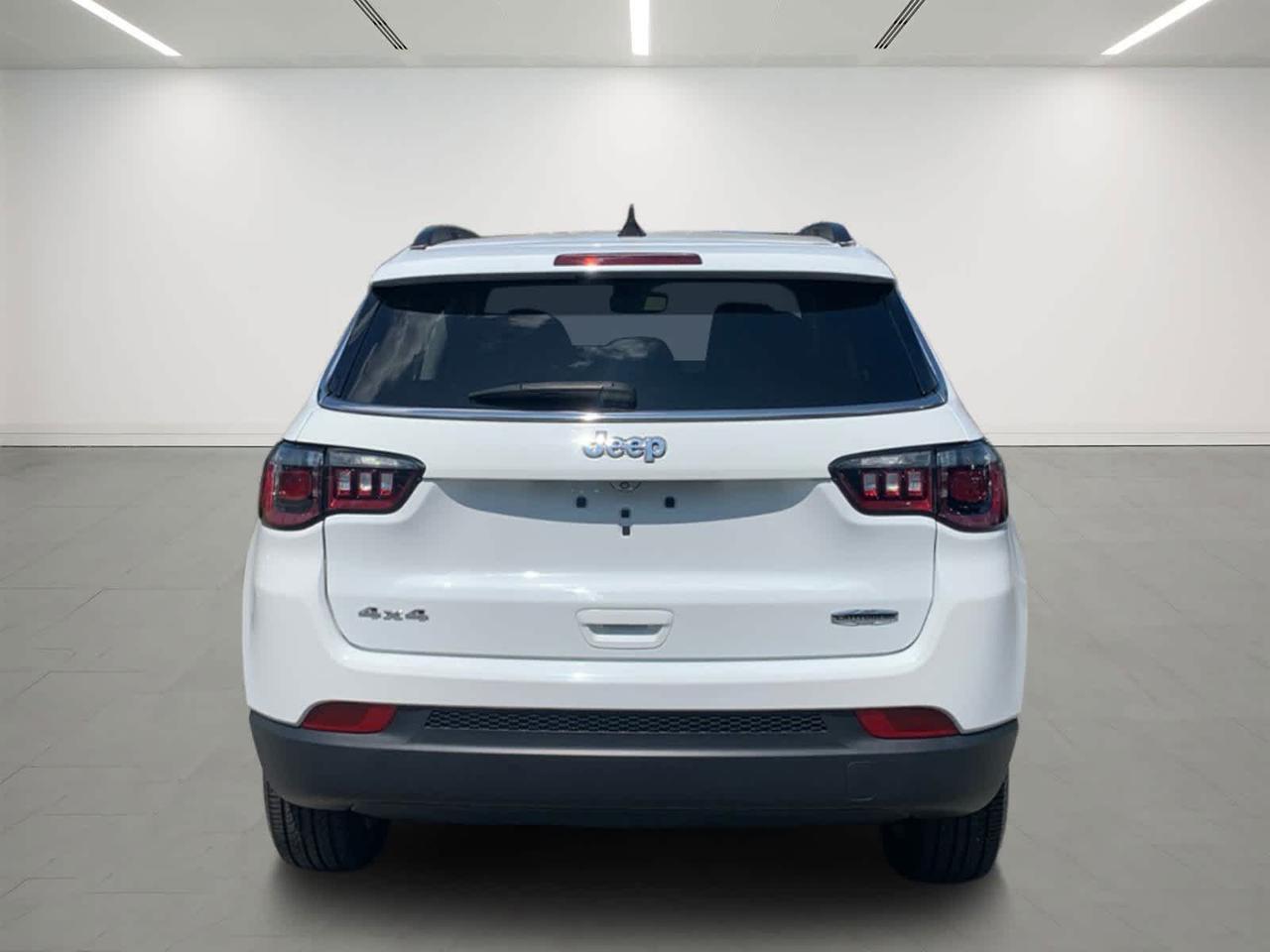 2022 Jeep Compass Latitude Lux Dartmouth MA