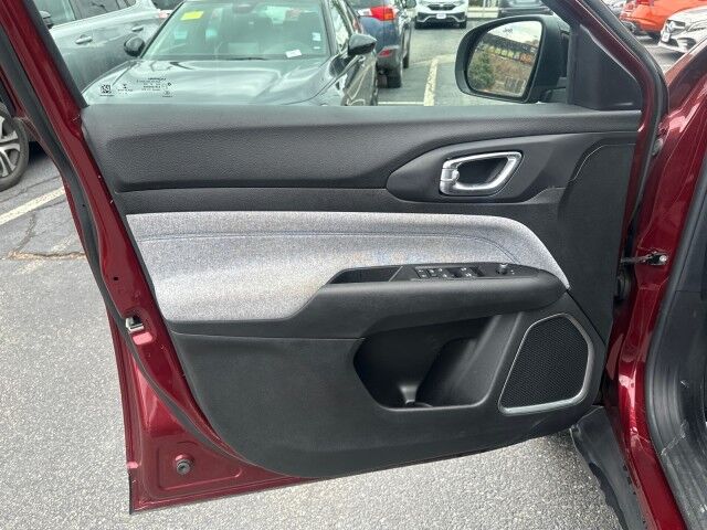 2022 Jeep Compass Latitude Worcester MA