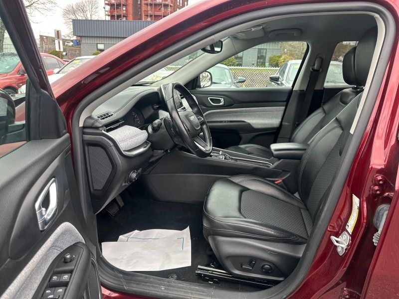 2022 Jeep Compass Latitude Worcester MA