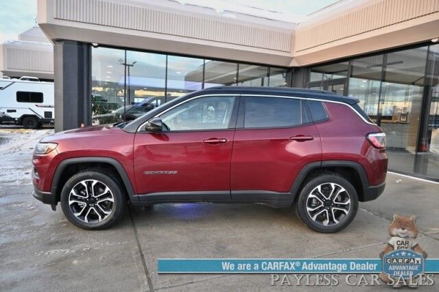 2022 Jeep Compass Limited / 4X4 / Auto Start / Power & Heated Leather Seats / Heated Steering Wheel / Sunroof / Alpine Speakers / Adaptive Cruise / Lane Depart & Blind Spot / Apple CarPlay & Android Auto / Back Up Cam / Block Heater / 1-Owner
