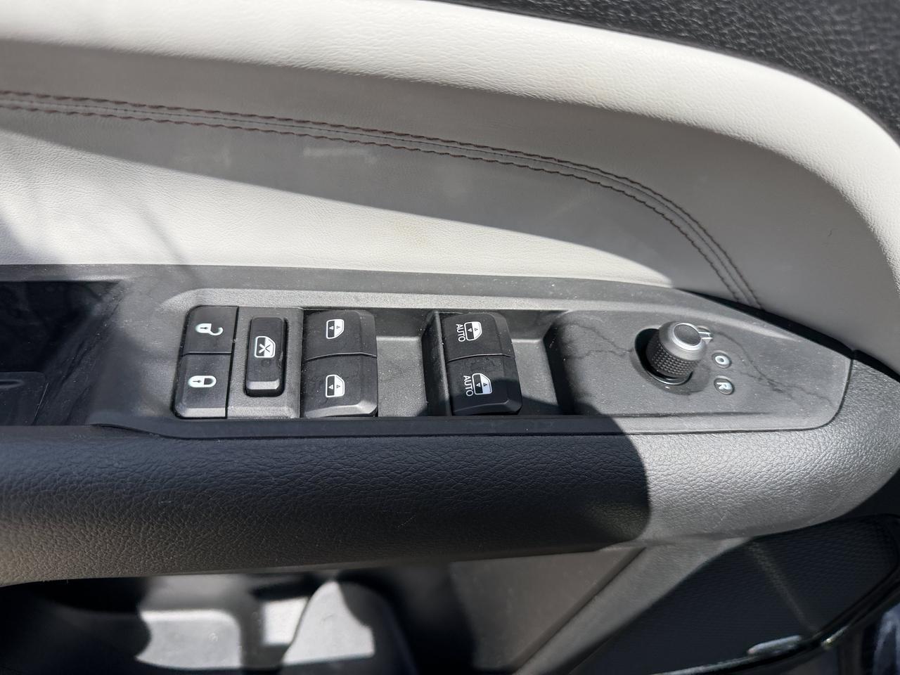 2022 Jeep Compass Limited 4x4 | Low KMs | Pano Sunroof | Alpine Audio | Heated Leather Seats | Remote Start Redwater AB