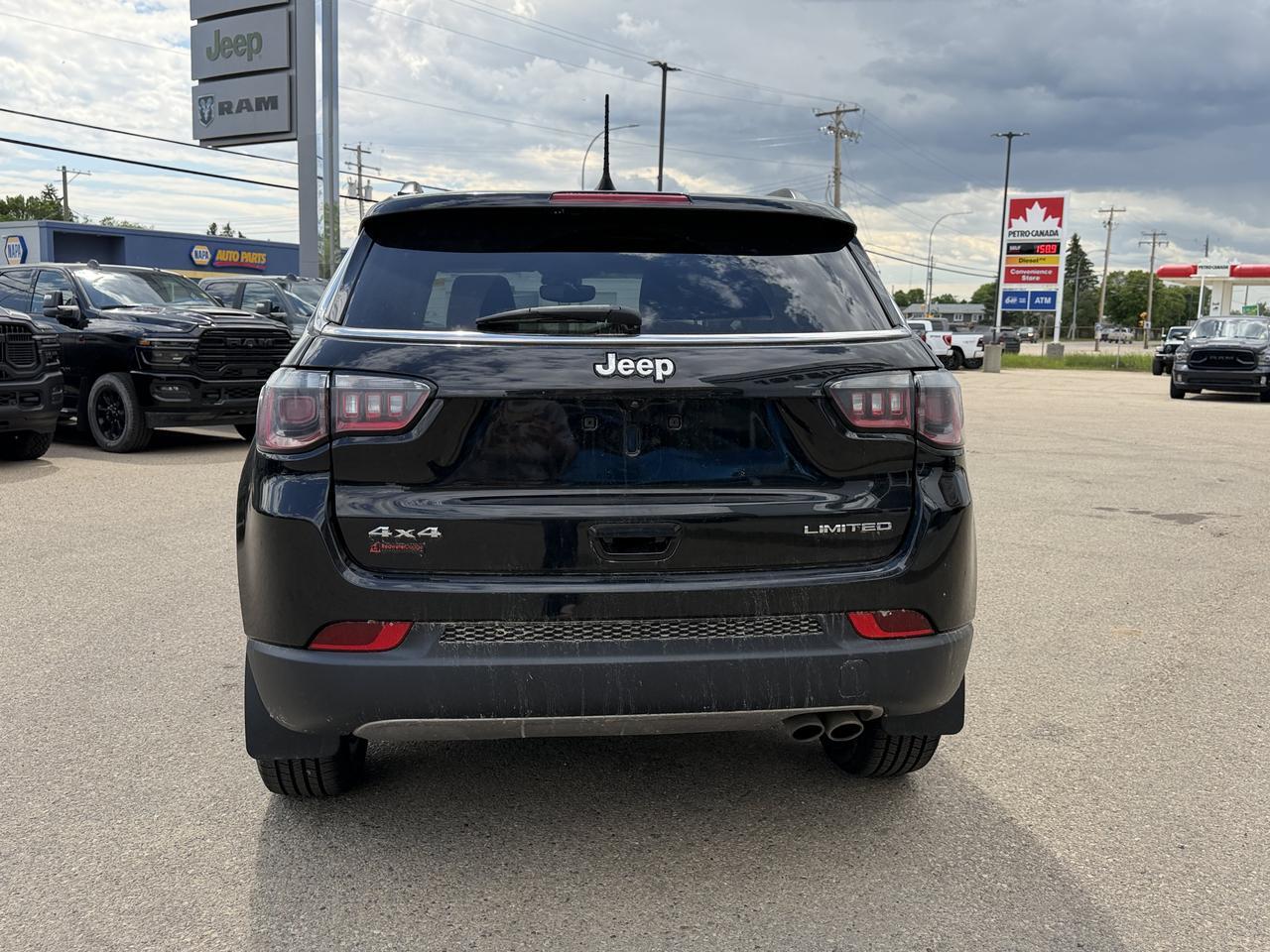 2022 Jeep Compass Limited 4x4 | Low KMs | Pano Sunroof | Alpine Audio | Heated Leather Seats | Remote Start Redwater AB