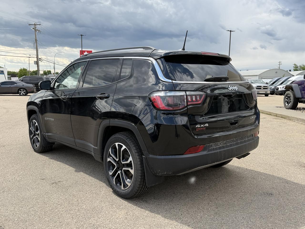 2022 Jeep Compass Limited 4x4 | Low KMs | Pano Sunroof | Alpine Audio | Heated Leather Seats | Remote Start Redwater AB