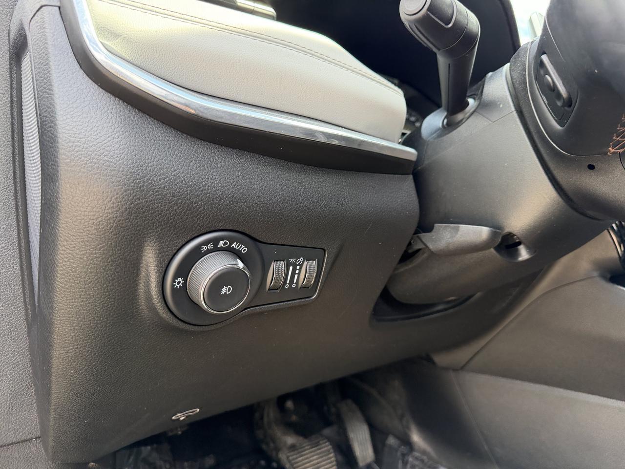 2022 Jeep Compass Limited 4x4 | Low KMs | Pano Sunroof | Alpine Audio | Heated Leather Seats | Remote Start Redwater AB