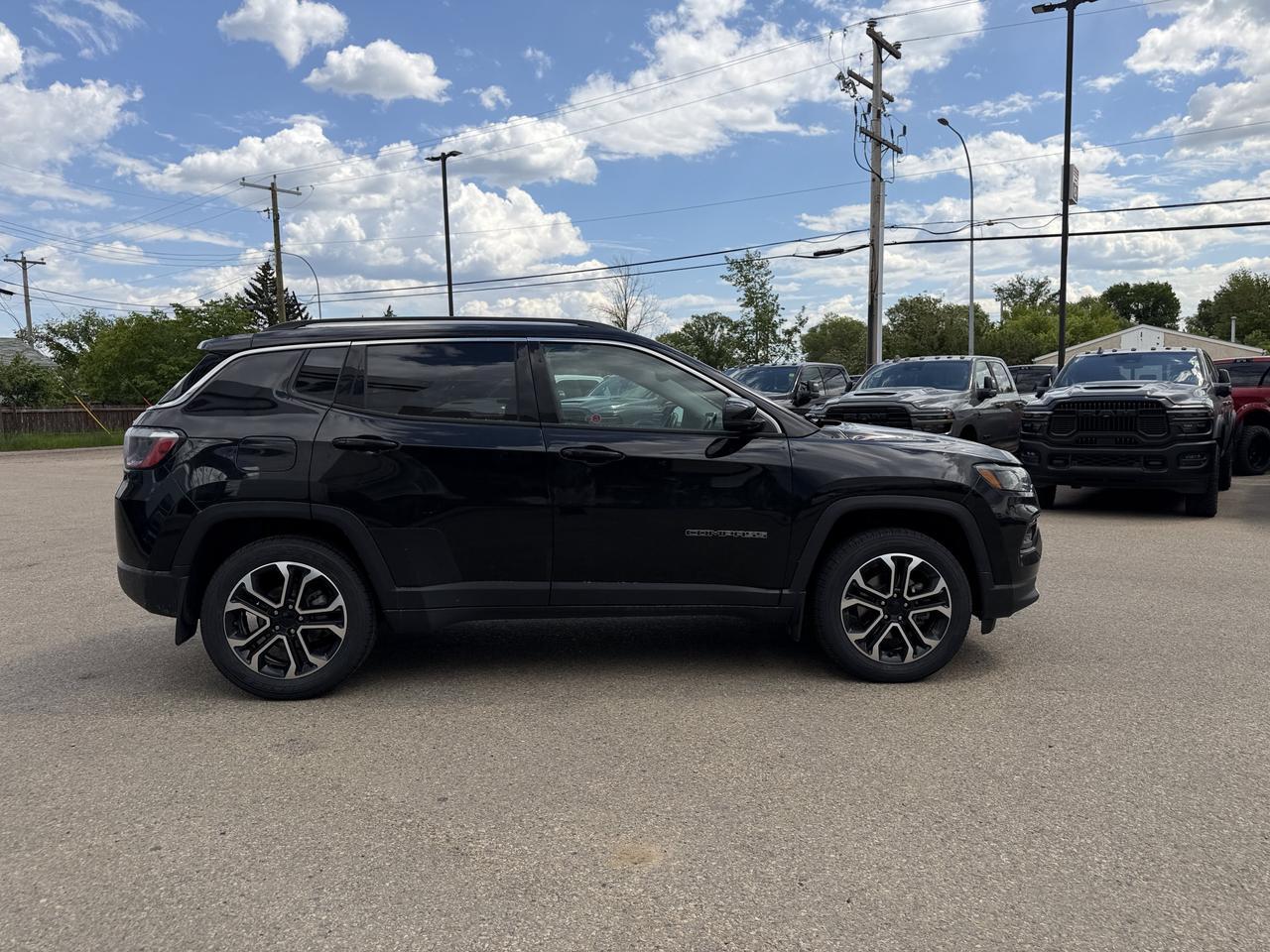 2022 Jeep Compass Limited 4x4 | Low KMs | Pano Sunroof | Alpine Audio | Heated Leather Seats | Remote Start Redwater AB