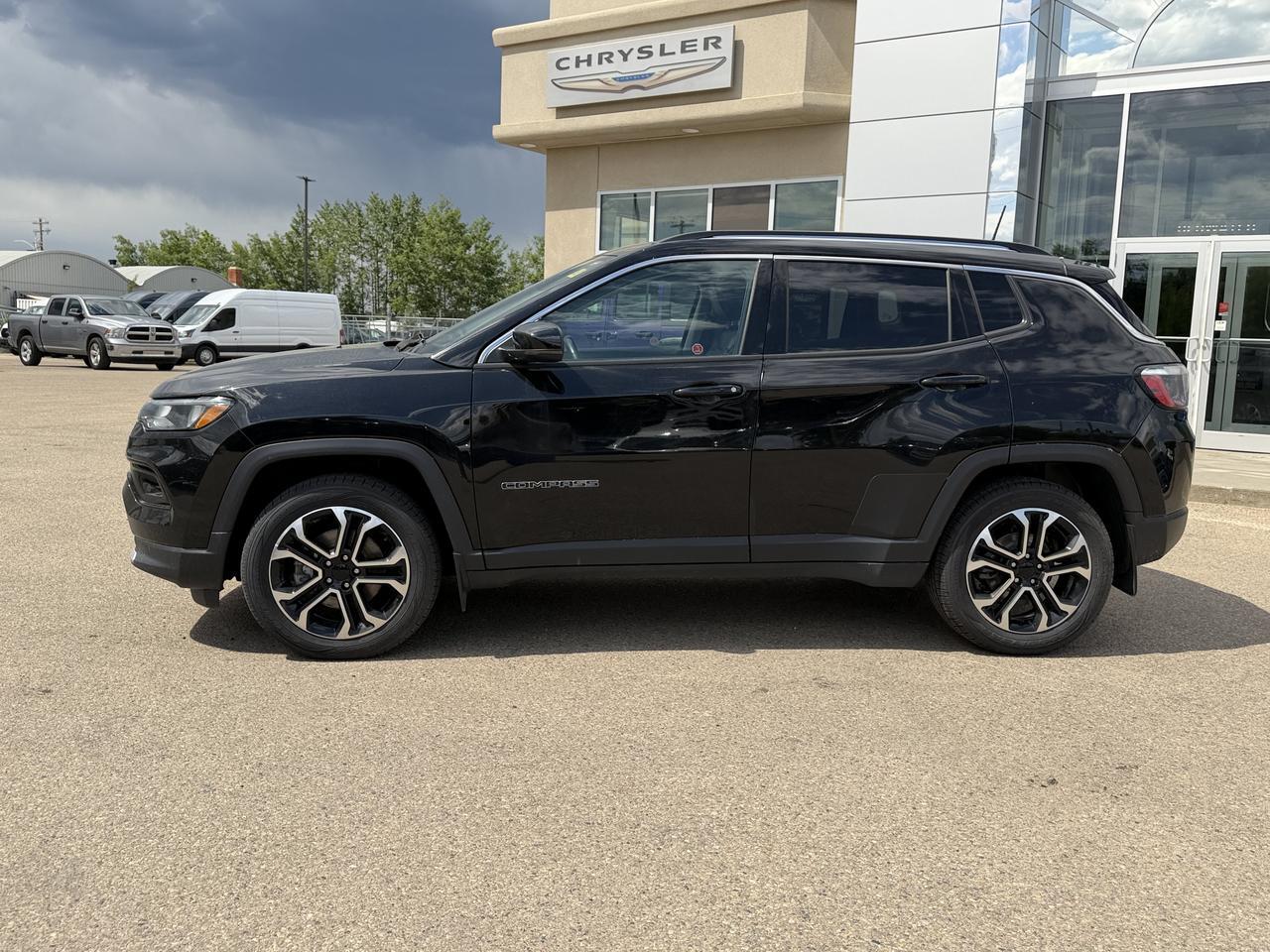 2022 Jeep Compass Limited 4x4 | Low KMs | Pano Sunroof | Alpine Audio | Heated Leather Seats | Remote Start Redwater AB
