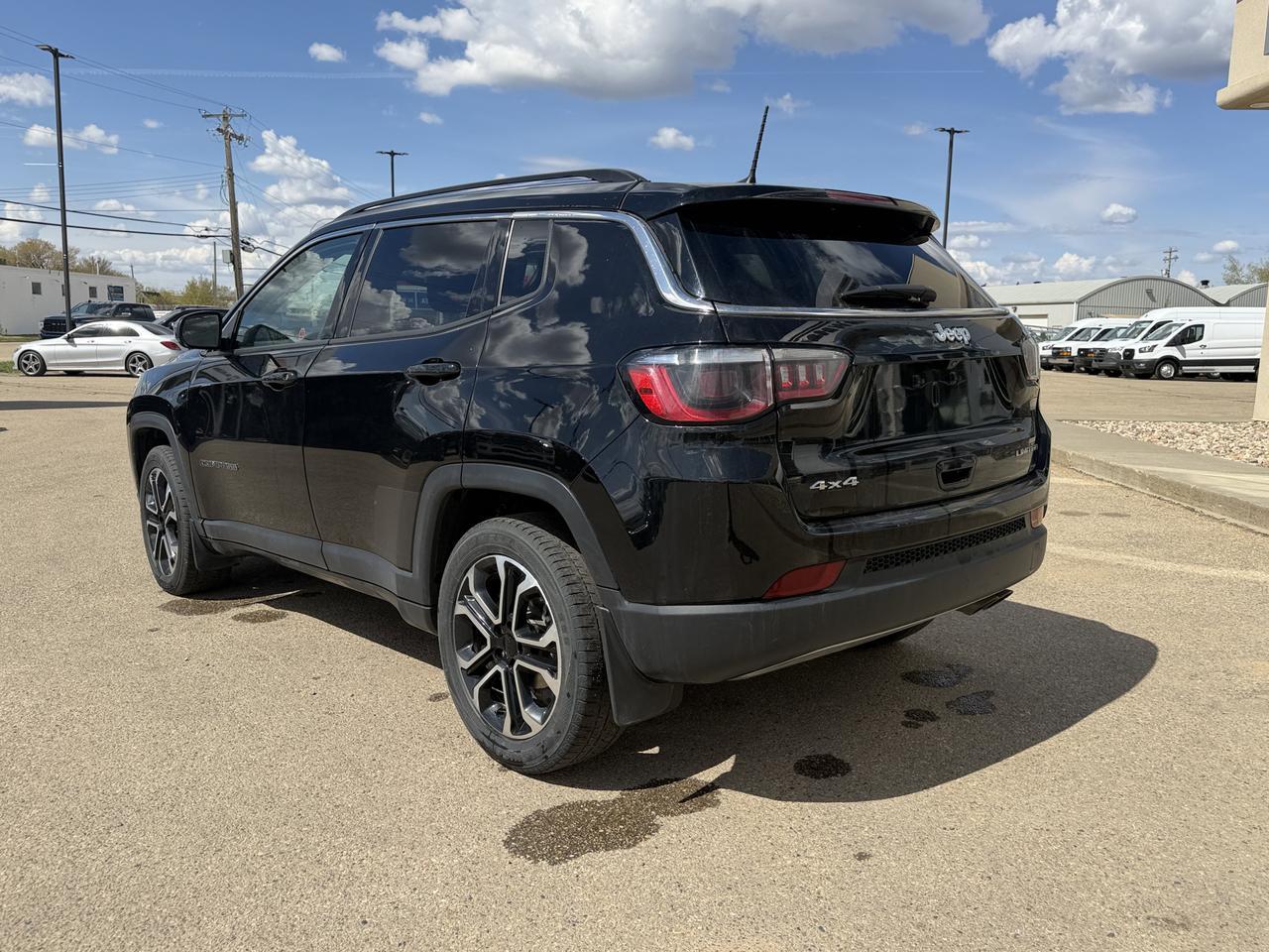 2022 Jeep Compass Limited 4x4 | Low KMs | Pano Sunroof | Alpine Audio | Heated Leather Seats | Remote Start Redwater AB