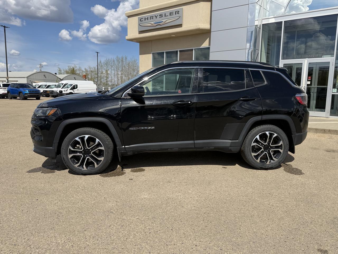 2022 Jeep Compass Limited 4x4 | Low KMs | Pano Sunroof | Alpine Audio | Heated Leather Seats | Remote Start Redwater AB