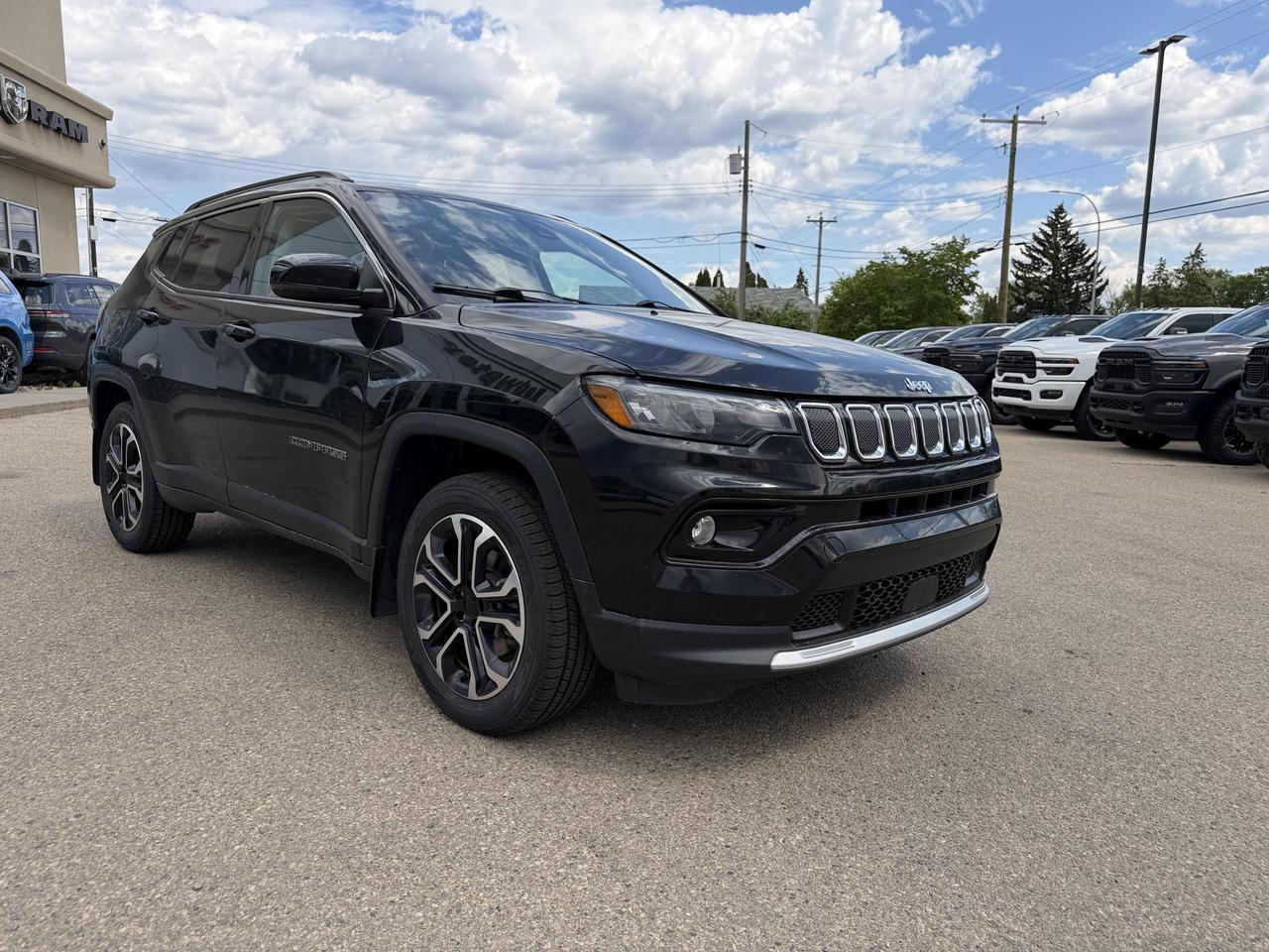 2022 Jeep Compass Limited 4x4 | Low KMs | Pano Sunroof | Alpine Audio | Heated Leather Seats | Remote Start Redwater AB