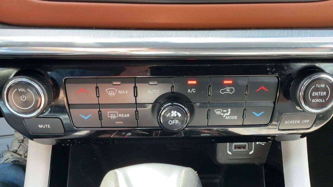 2022 Jeep Compass Limited 4x4 4dr SUV Chesterfield MI