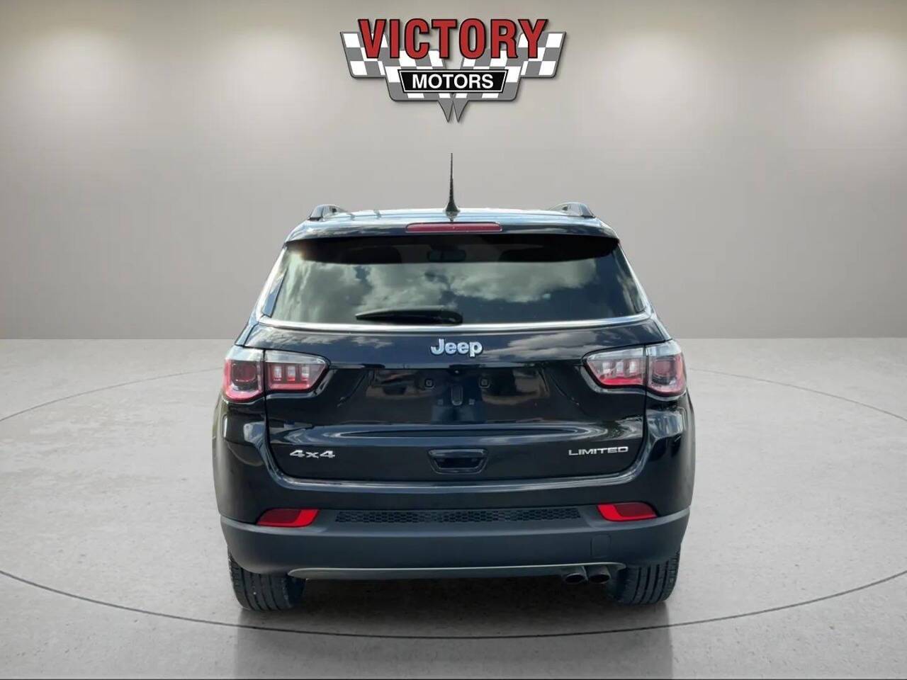 2022 Jeep Compass Limited 4x4 4dr SUV Chesterfield MI