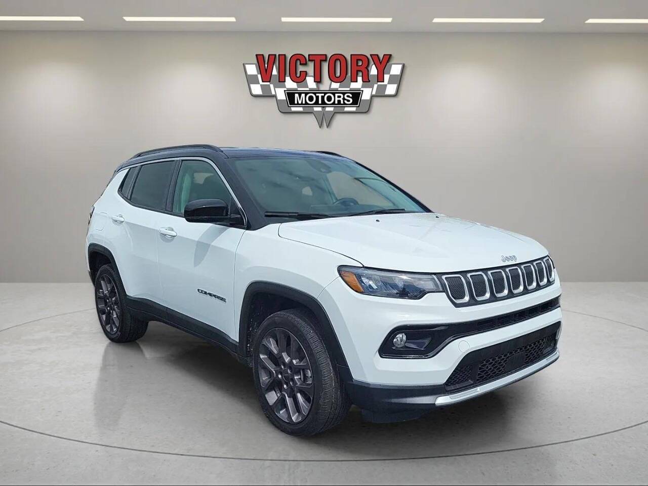 2022 Jeep Compass Limited 4x4 4dr SUV Chesterfield MI