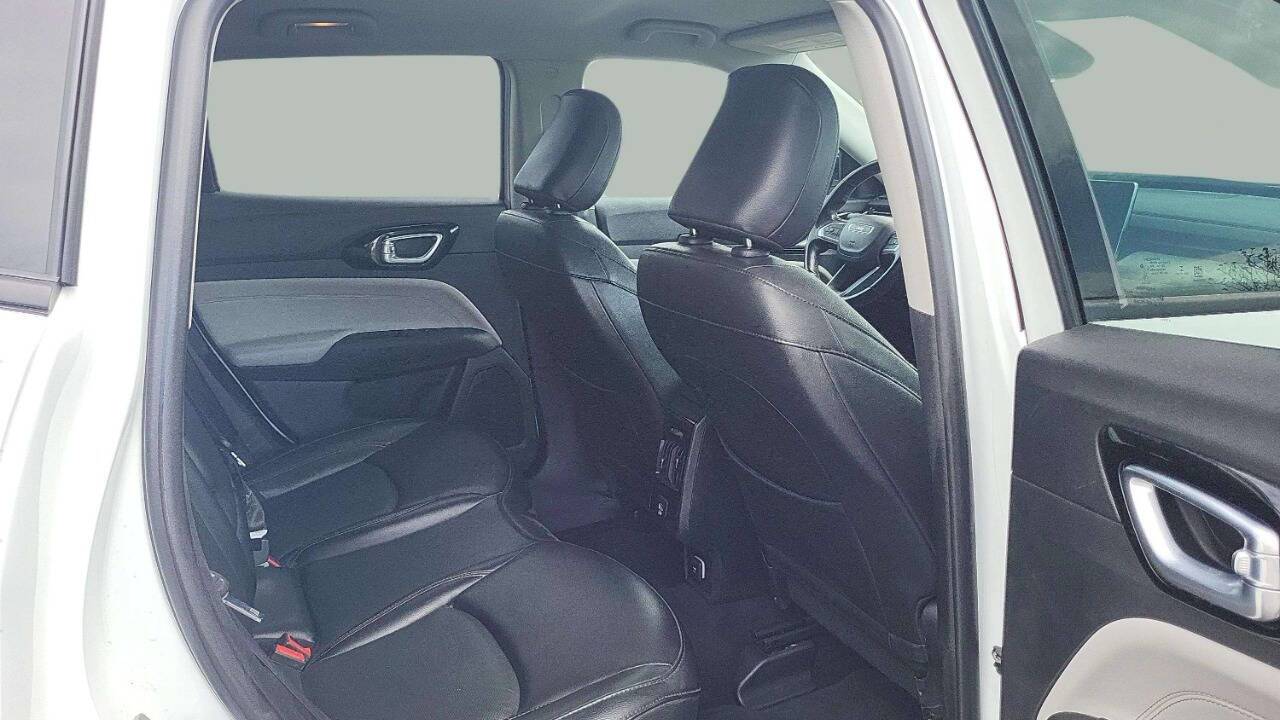 2022 Jeep Compass Limited 4x4 4dr SUV Chesterfield MI
