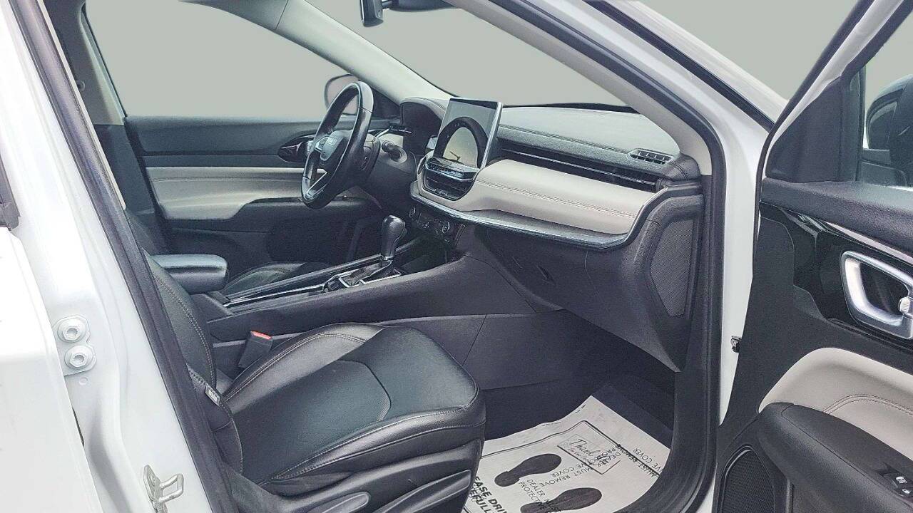 2022 Jeep Compass Limited 4x4 4dr SUV Chesterfield MI