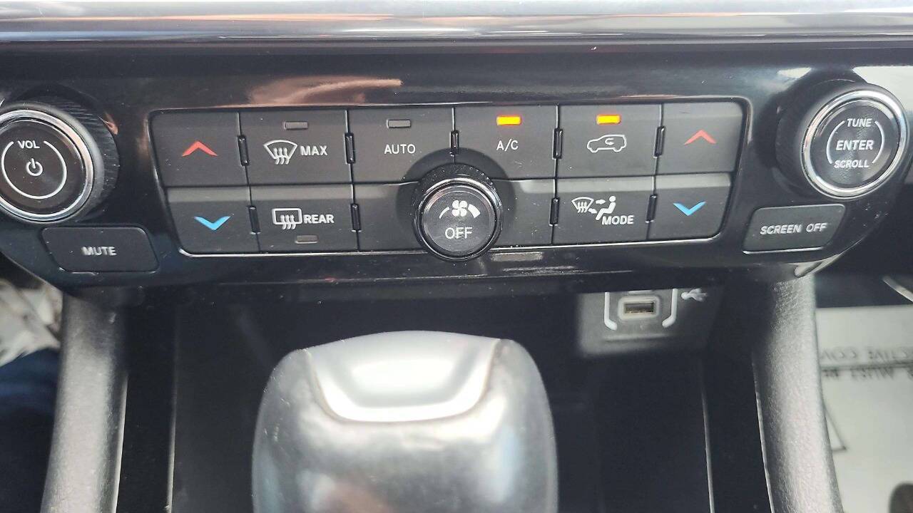2022 Jeep Compass Limited 4x4 4dr SUV Chesterfield MI