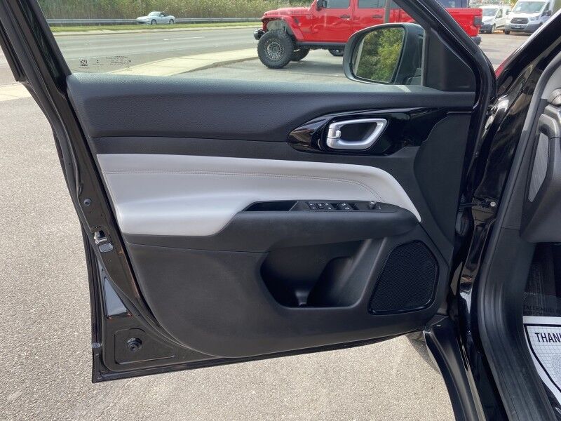 2022 Jeep Compass Limited Bristol  PA