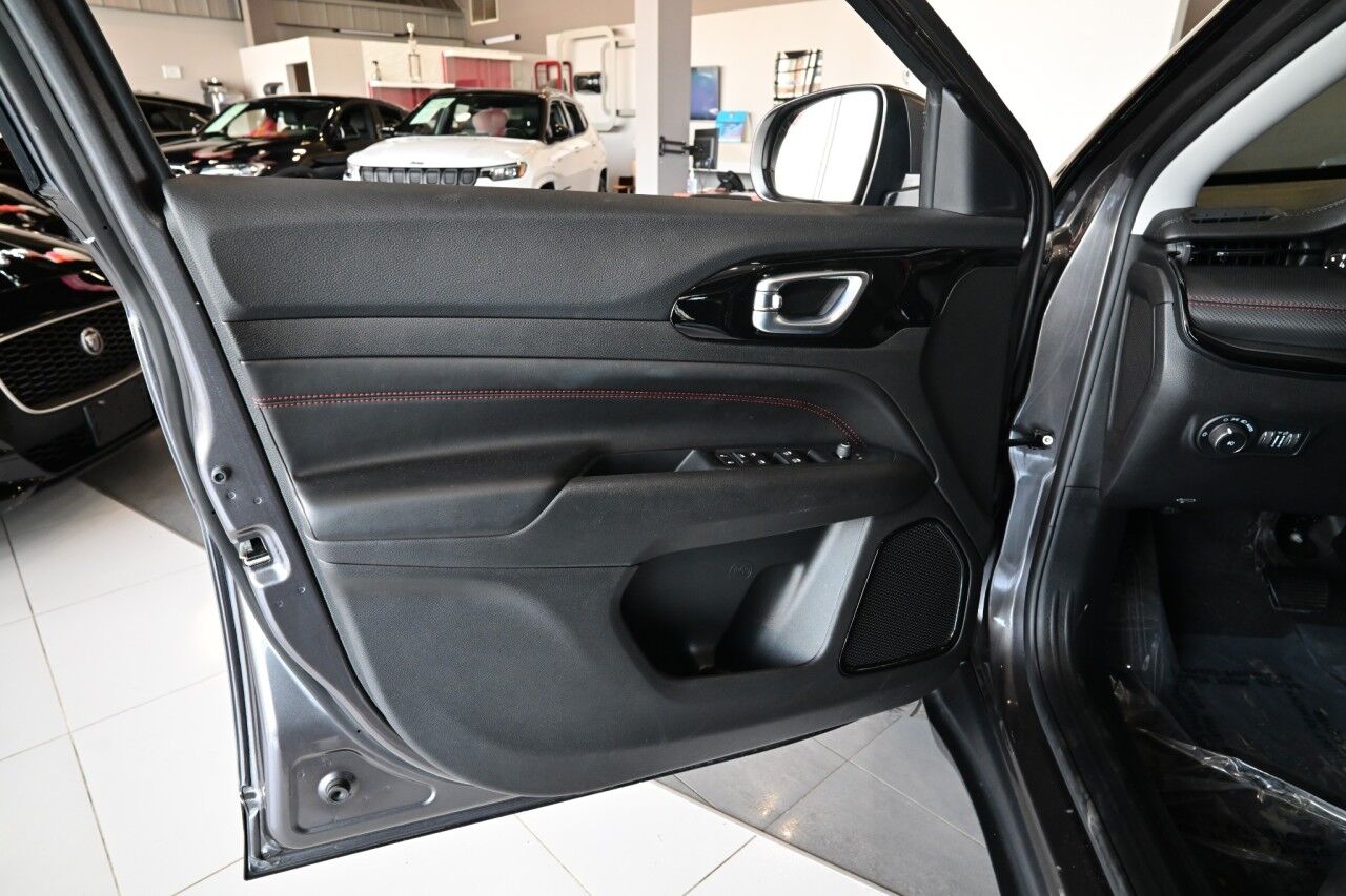 2022 Jeep Compass Trailhawk, Convenience Pkg, CarPlay, Heated Seats, Remote Start Springfield NJ