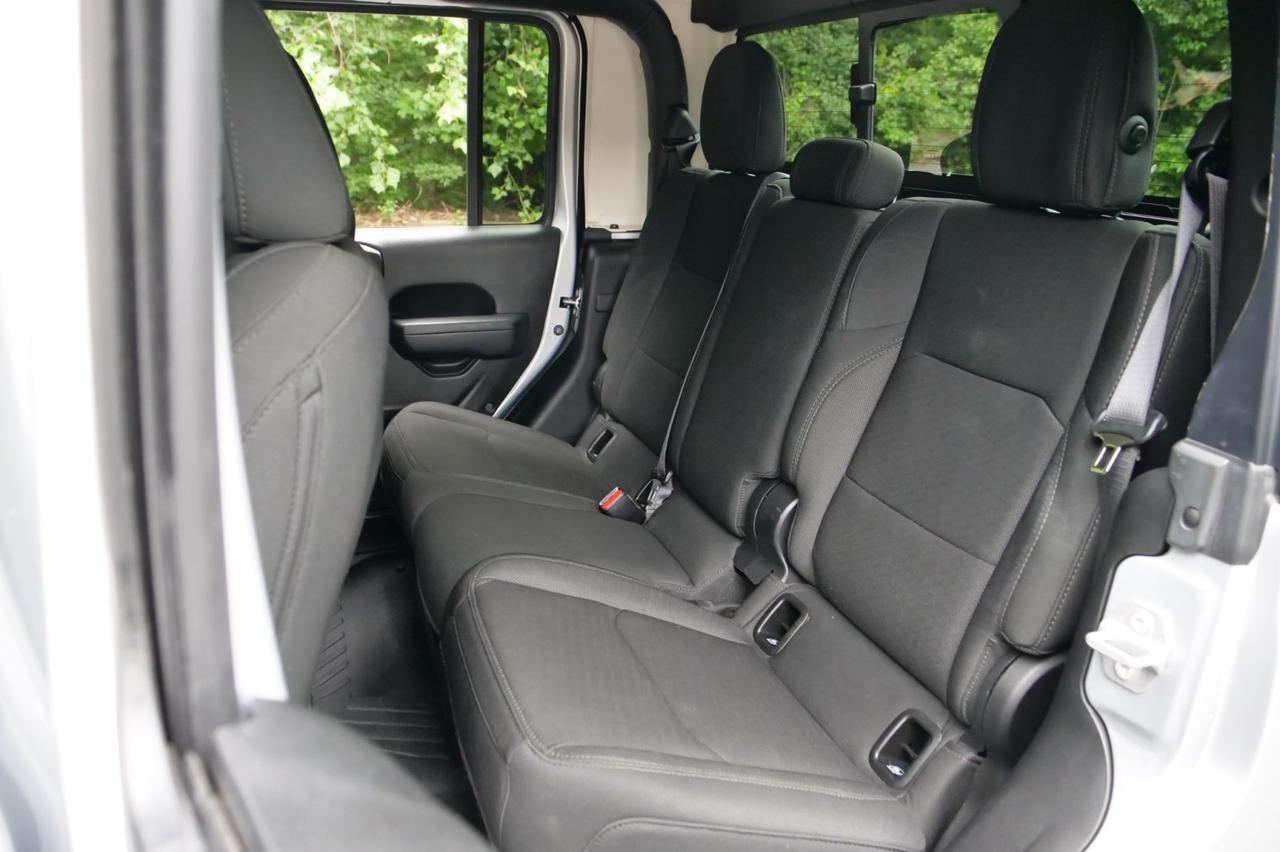 2022 Jeep Gladiator Altitude 4X4 / Upgrades / LED Group / Preferred Package! Lincolnton NC
