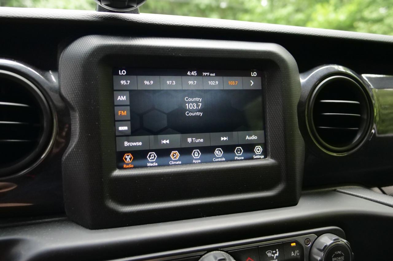 2022 Jeep Gladiator Altitude 4X4 / Upgrades / LED Group / Preferred Package! Lincolnton NC