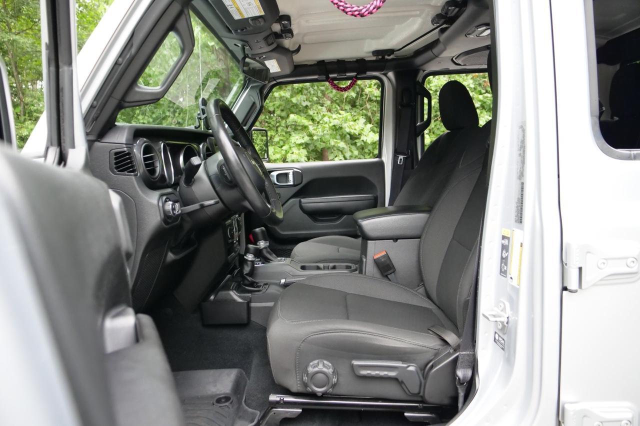 2022 Jeep Gladiator Altitude 4X4 / Upgrades / LED Group / Preferred Package! Lincolnton NC