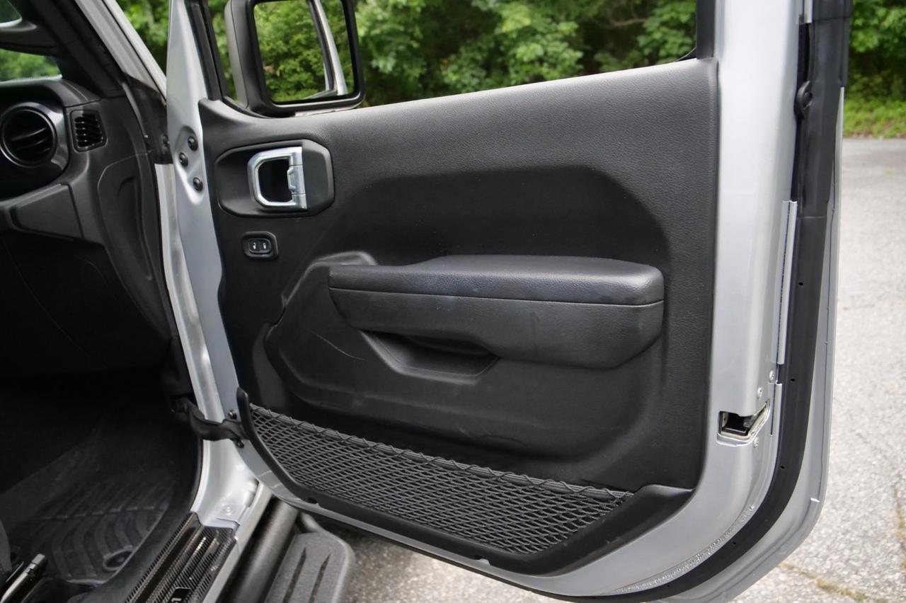 2022 Jeep Gladiator Altitude 4X4 / Upgrades / LED Group / Preferred Package! Lincolnton NC