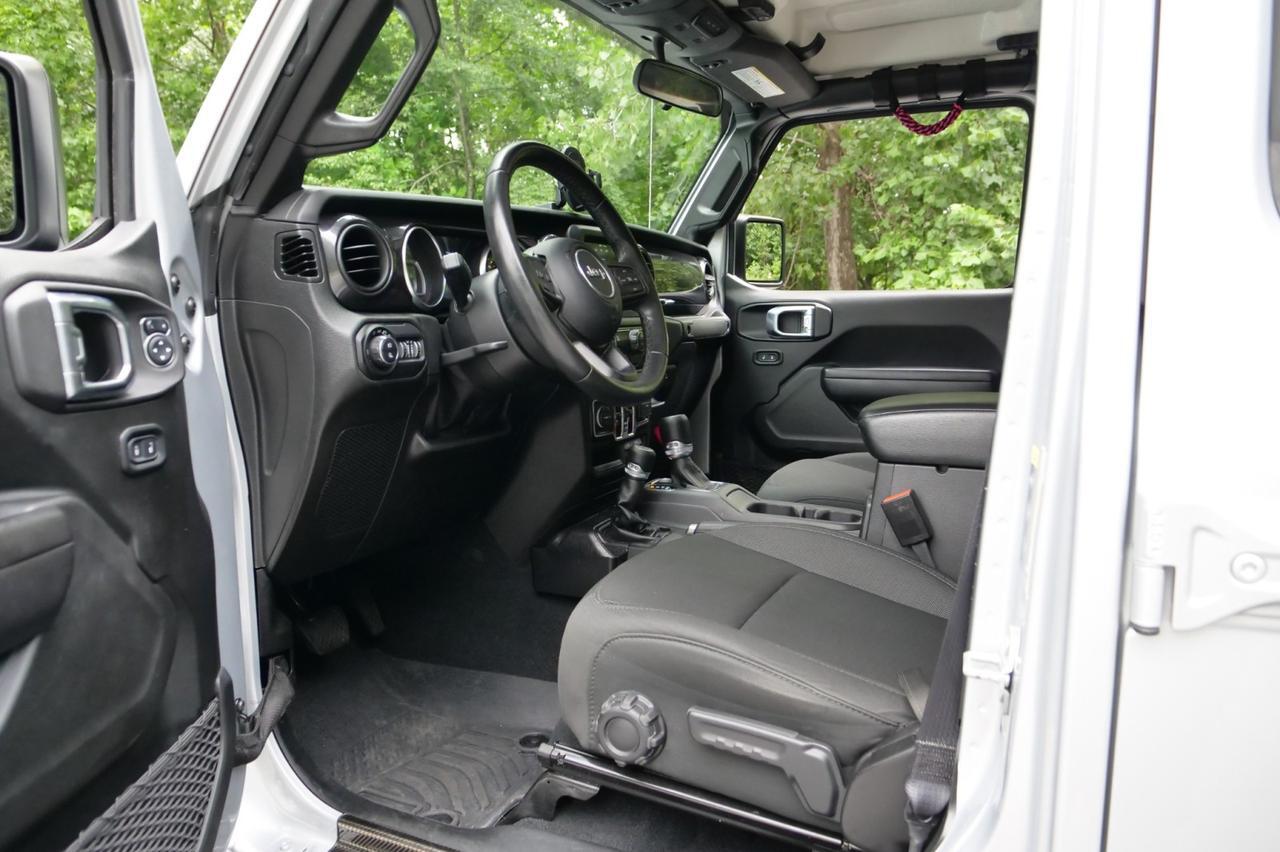 2022 Jeep Gladiator Altitude 4X4 / Upgrades / LED Group / Preferred Package! Lincolnton NC
