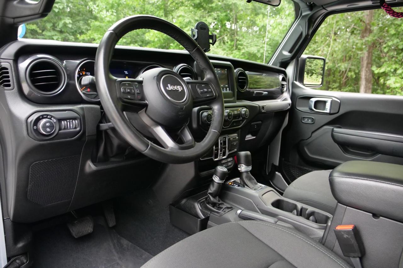 2022 Jeep Gladiator Altitude 4X4 / Upgrades / LED Group / Preferred Package! Lincolnton NC
