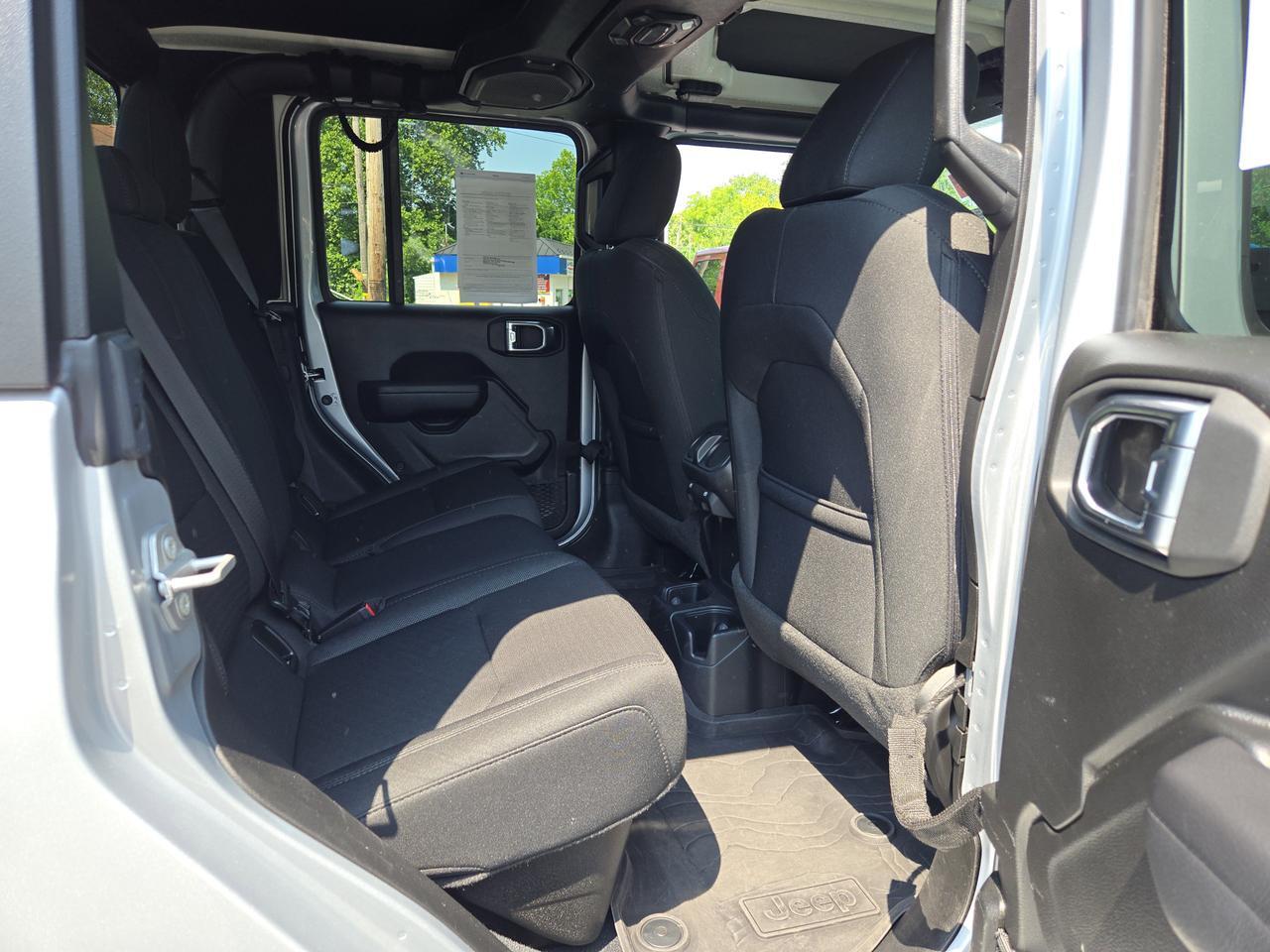 2022 Jeep Gladiator Altitude Hamburg PA