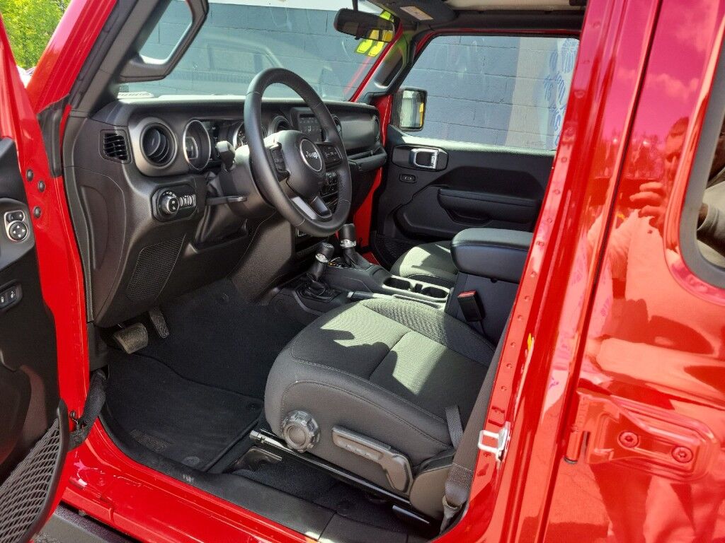 2022 Jeep Gladiator Altitude Owego NY