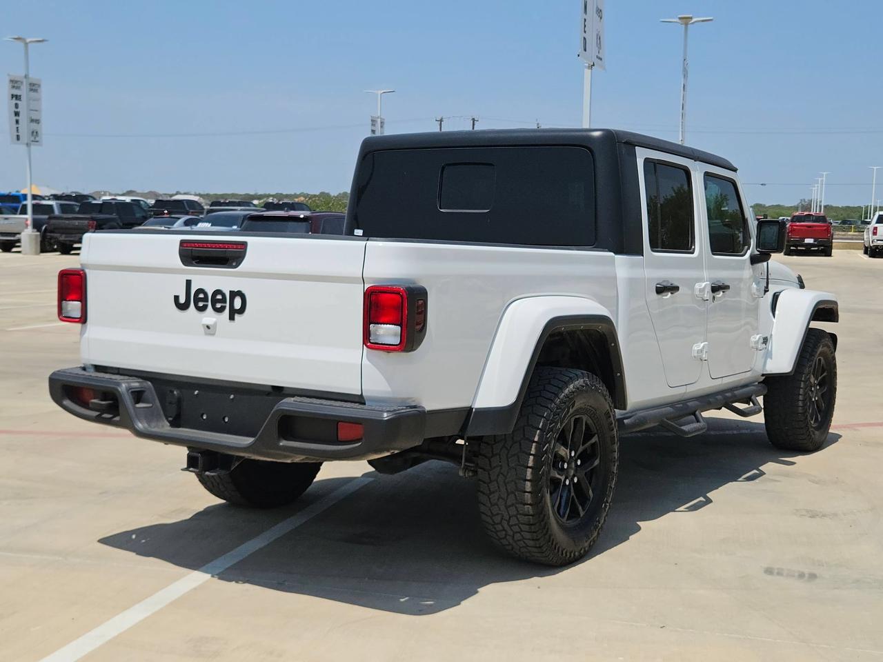 2022 Jeep Gladiator Altitude