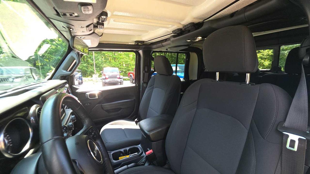 2022 Jeep Gladiator Altitude Hudson MA