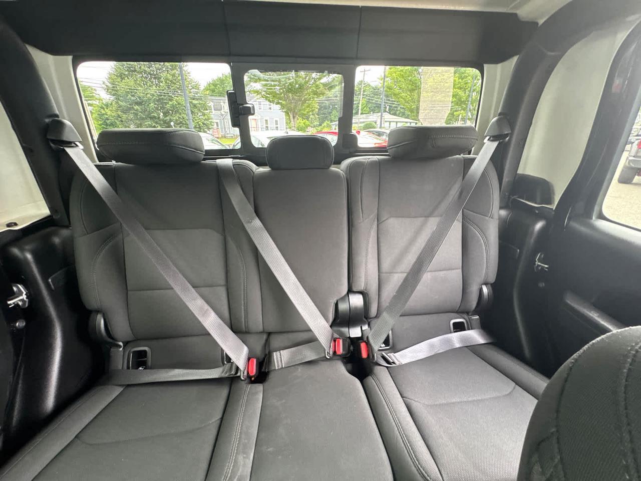 2022 Jeep Gladiator Altitude Dartmouth MA