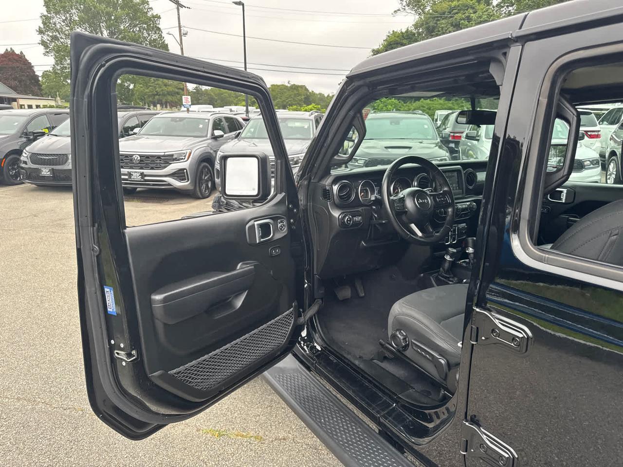 2022 Jeep Gladiator Altitude Dartmouth MA