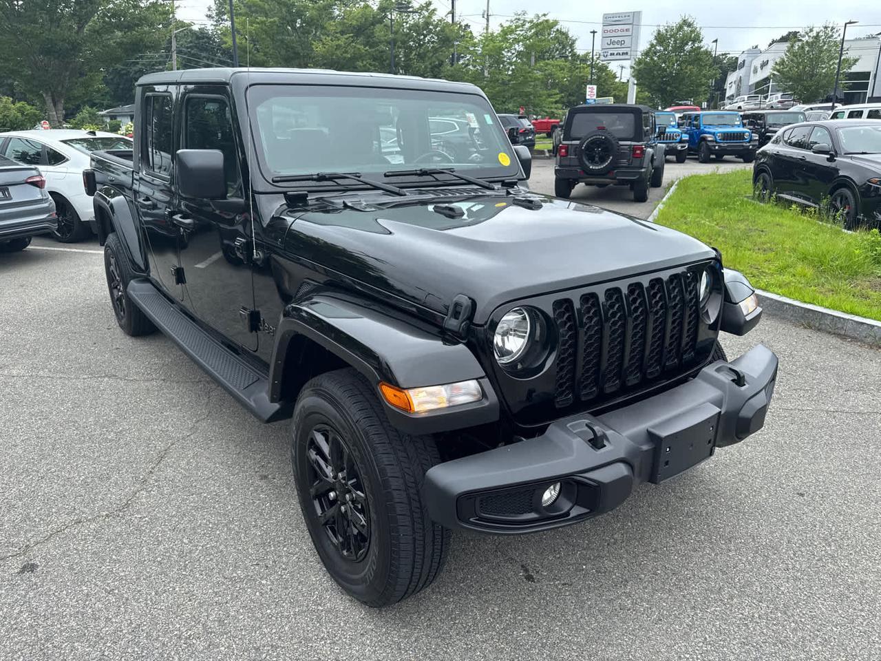 2022 Jeep Gladiator Altitude Dartmouth MA