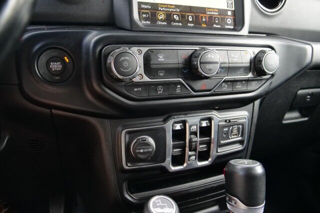 2022 Jeep Gladiator High Altitude 4X4 / Tow Package / LED Lighting Group! High Point NC