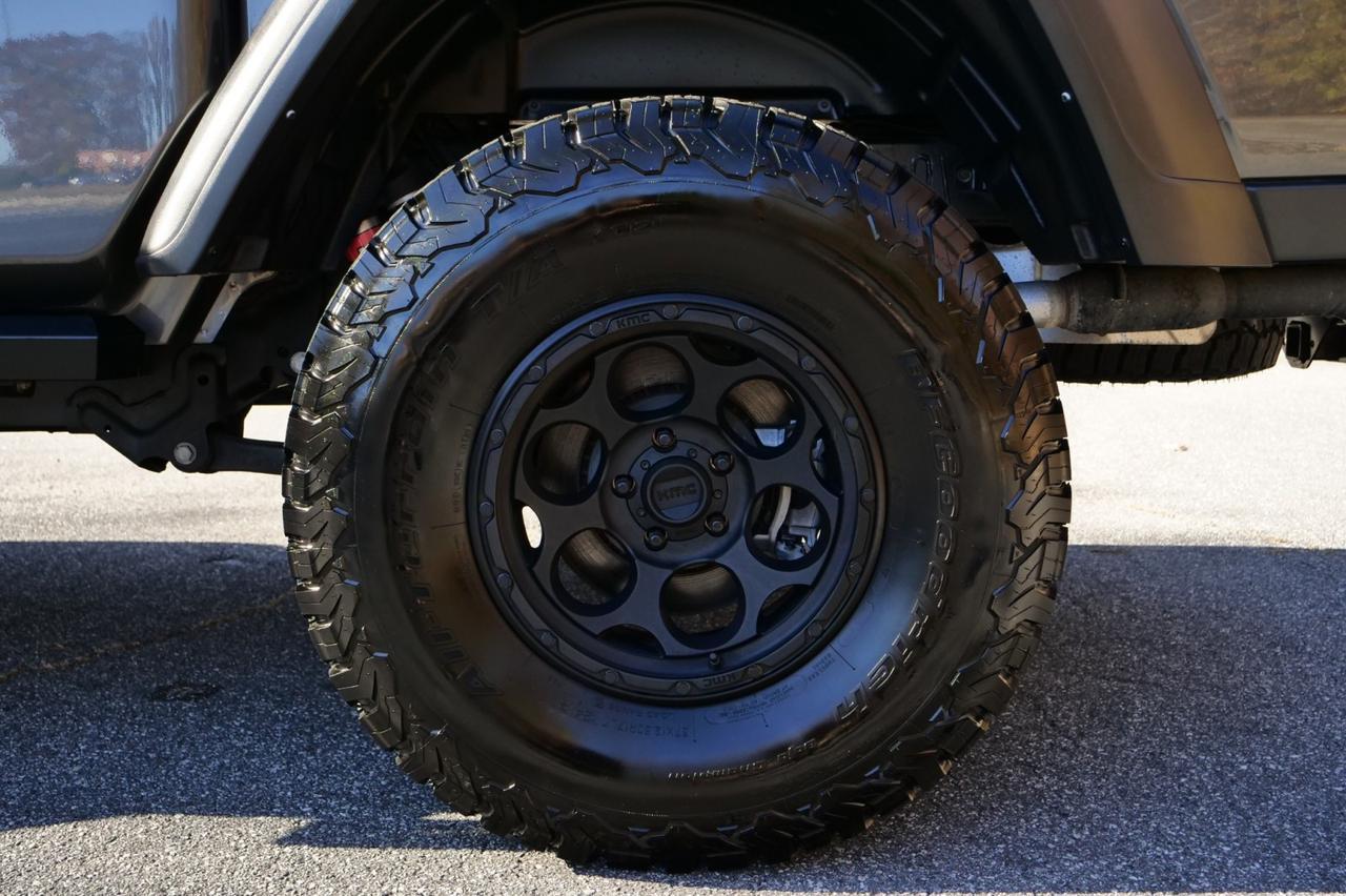 2022 Jeep Gladiator Mojave 4X4 / Wheels & Tires Upgrade / Leather Seats! Lincolnton NC