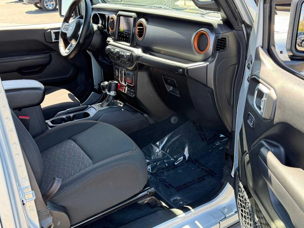 2022 Jeep Gladiator Mojave Irving TX
