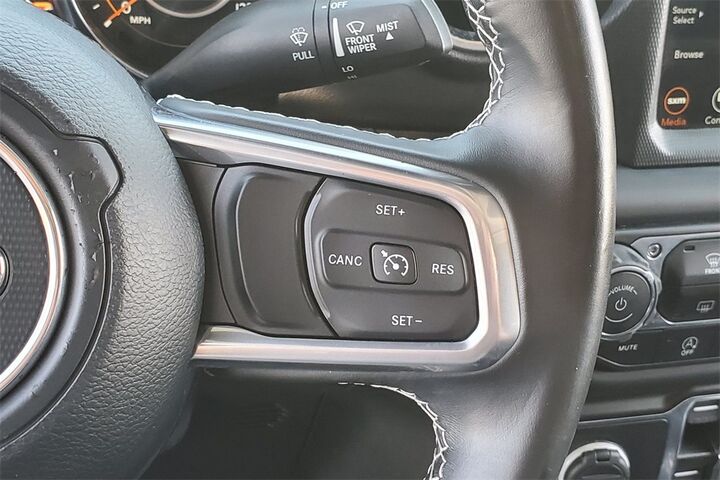 2022 Jeep Gladiator Overland  TX