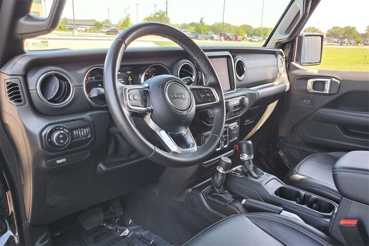 2022 Jeep Gladiator Overland  TX