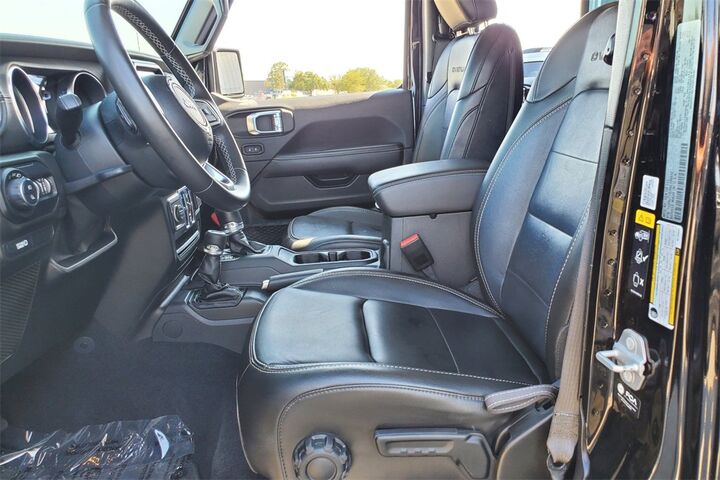 2022 Jeep Gladiator Overland  TX