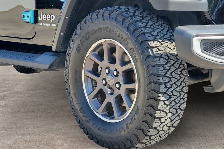 2022 Jeep Gladiator Overland  TX