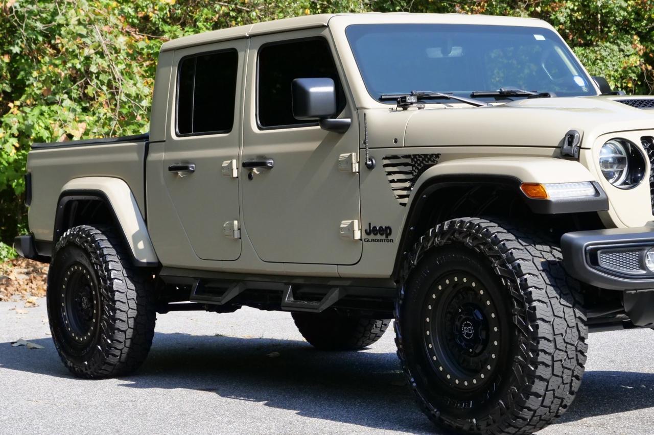 2022 Jeep Gladiator Overland 4X4 / Upgrades / LED Lighting / Heated Seats! Lincolnton NC