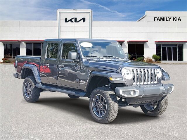 2022 Jeep Gladiator Overland