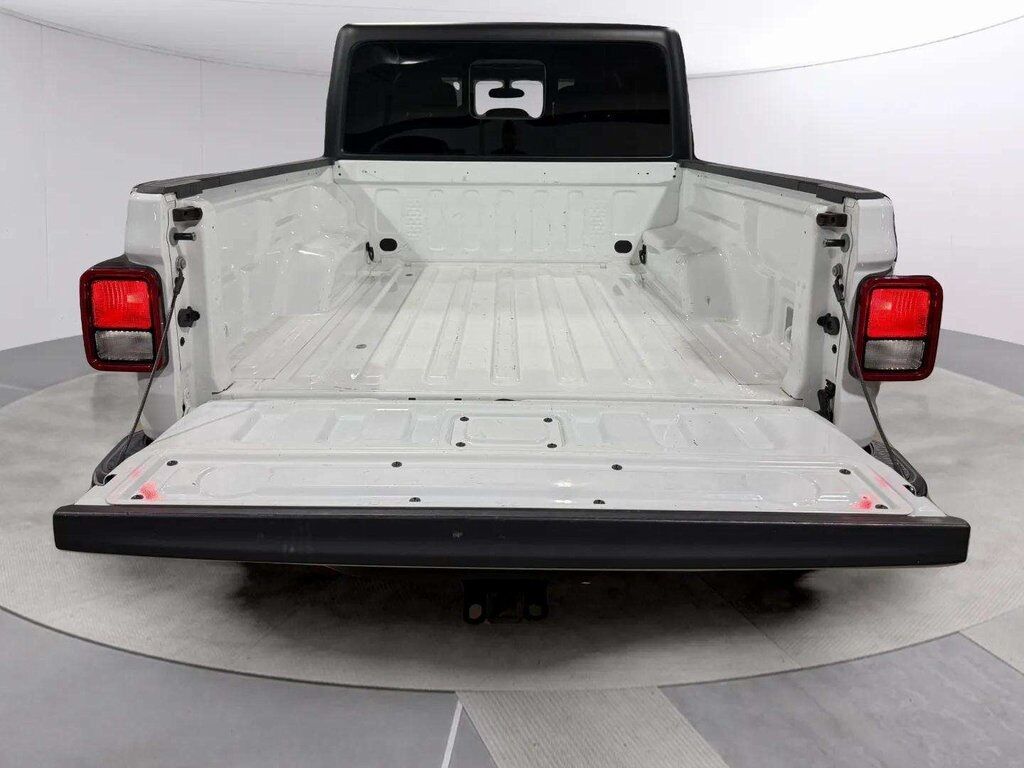 2022 Jeep Gladiator Overland w/Cold Weather &amp; Tow Pkg San Clemente CA
